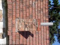 photo texture of brick chimney